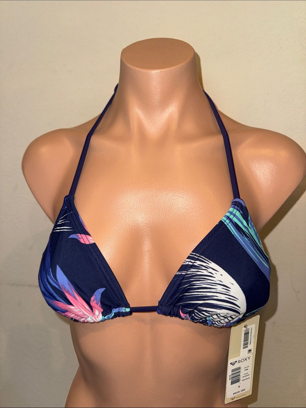 NWT Roxy bikini top bra size s